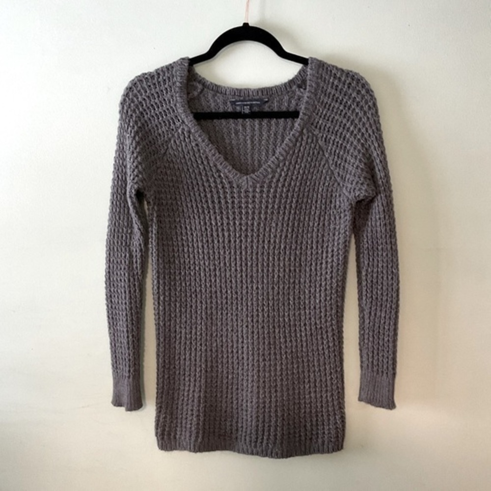 NWOT- AMERICAN EAGLE- Long Gray Knit Sweater- XS